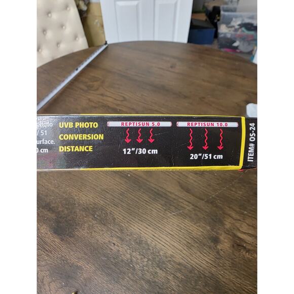 REPTISUN 10.0 UVB 18 Inch 457mm 15 watt T8 Reptile Lamp Ligth - Picture 7 of 14